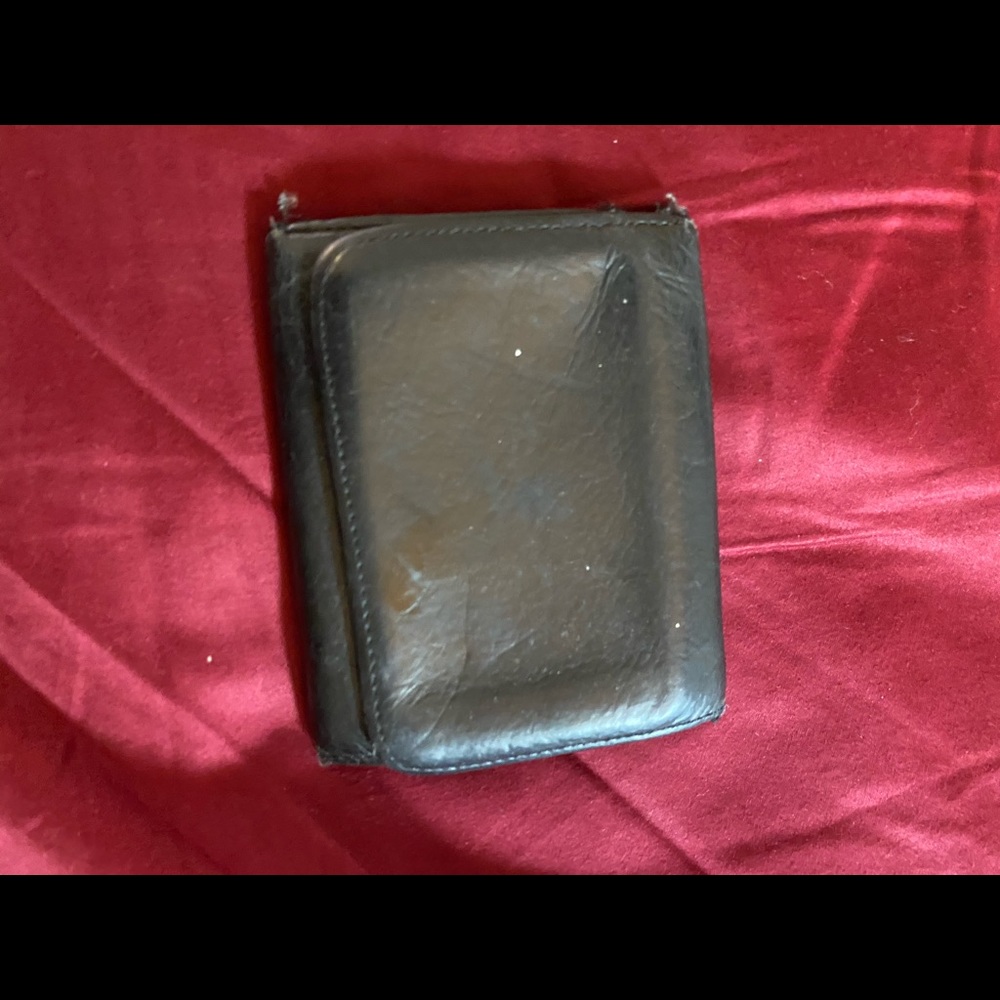 Vintage Genuine leather distressed trifold wallet